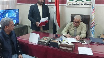 وكيل تعليم الأقصر يناقش خطة عمل منسق عام المدارس المنتسبة لليونسكو