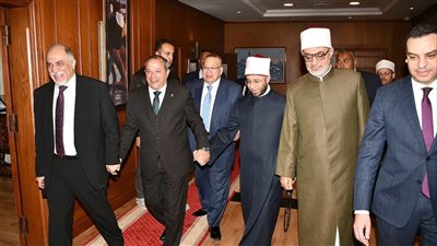 محافظ بورسعيد يستقبل وزير الأوقاف ومفتي الجمهورية بديوان عام المحافظة