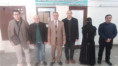 مدير «صحة الشرقية» يجتمع بالأطباء المسافرين لدعم مستشفيات شمال سيناء