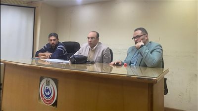 وكيل صحة الدقهلية يترأس اجتماعًا مع فريق 