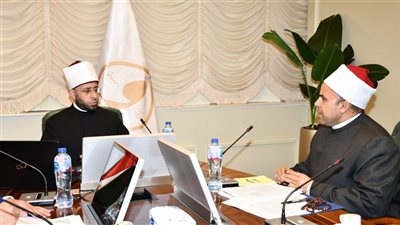 وزير الأوقاف يلتقي مدير مديرية أوقاف أسيوط..لمتابعة الانضباط الإداري والدعوي