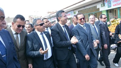  وزير التموين والتجارة الداخلية يفتتح السوق الحضاري بالعاشر من رمضان لتوفير السلع الغذائية بجودة عالية وأسعار مناسبة
