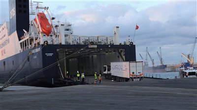 النقل تدعو للاستفادة من خط 