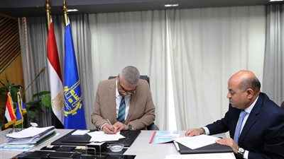 محافظ أسوان يعتمد نتيجة الفصل الدراسى الأول للشهادة الإعدادية