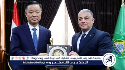 خلال استقباله وفد بلدية يانغتشو الصينية.. محافظ الإسماعيلية يستقبل ويؤكد على عمق العلاقات بين البلدين