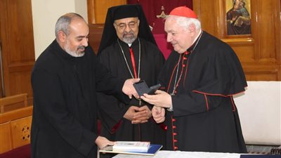 بطريرك الأقباط الكاثوليك ورئيس أساقفة مارسيليا يزوران الكلية الإكليريكية بالمعادي
