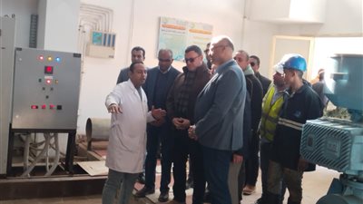 	وزير الإسكان يتفقد مشروع محطة مياه القناطر الخيرية