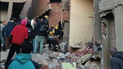 شاهد عيان يكشف تفاصيل مصرع 10 أشخاص في انهيار عقار في كرداسة