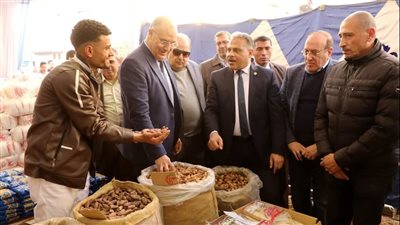 افتتاح “أهلًا رمضان” بمدينة الزقازيق بتخفيضات تصل إلى 30%