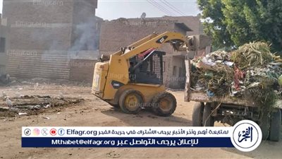 حملات مكثفة للنظافة وصيانة دورية لأعمدة الإنارة بمراكز المنيا