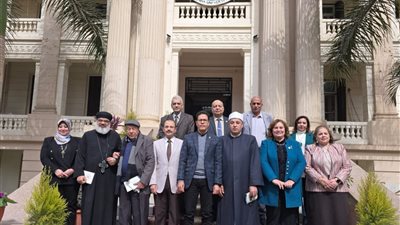 رئيس جامعة بنها يستقبل وفد بيت العائلة المصرية