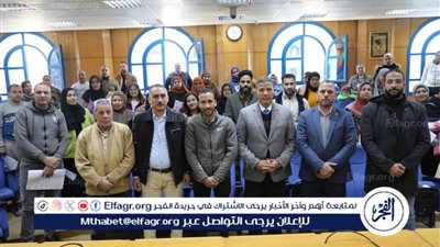 محافظ المنيا: تسليم قروض ميسرة لـ 38 خريجًا لدعم المشروعات الصغيرة