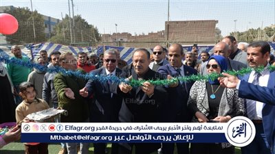 محافظ أسيوط يفتتح معرض منتجات مشغل البنات بقرية ريفا 