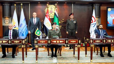 الكلية العسكرية التكنولوجية توقع اتفاقا مع القابضة للأكاديمية المصرية لعلوم الطيران