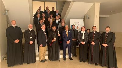 البطريرك الأنبا إبراهيم إسحق يستقبل وفد هيئة الإغاثة الكاثوليكية