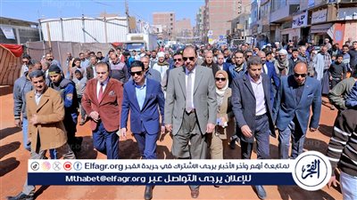 محافظ سوهاج يتفقد الوضع العام بالشارع ومستوى الخدمات المقدمة للمواطنين