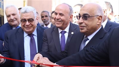 وزير العدل يزور فرع قضايا الدولة بالغردقة