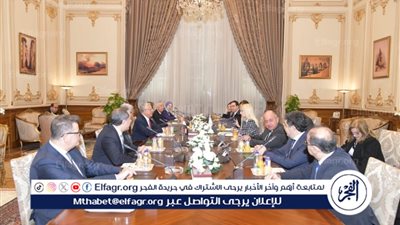 تفاصيل لقاء رئيس مجلس 