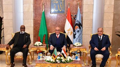 وزير الصحة الزامبي يزور الهيئة العربية للتصنيع لتعزيز التعاون الصناعي مع مصر