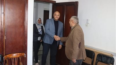 محافظ القليوبية يقدم التهنئة للعاملين بالديوان العام بمناسبة حلول شهر رمضان