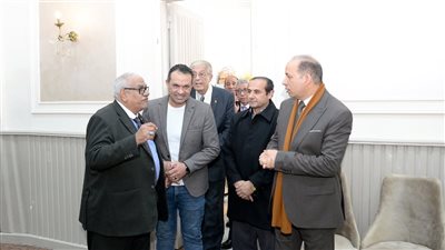 رئيس جامعة المنصورة يفتتح تجديدات نادي أعضاء هيئة التدريس بالجامعة