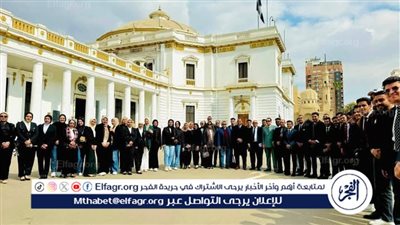 تجارة أسيوط تنظم زيارة لطلابها إلى مجلس النواب المصري