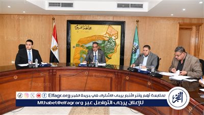 محافظ الفيوم يترأس اجتماع اللجنة العليا لتنمية الموارد المحلية الذاتية بالمحافظة