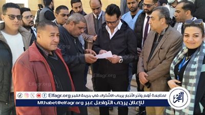وكيل صحة سوهاج يحيل المتغيبين للتحقيق خلال زيارة مفاجئة لمستشفى اخميم المركزى