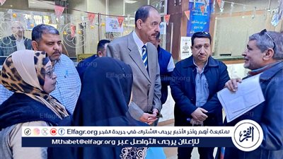 محافظ سوهاج يواصل جولاته الميدانية لمتابعة مدى الانضباط بالشارع