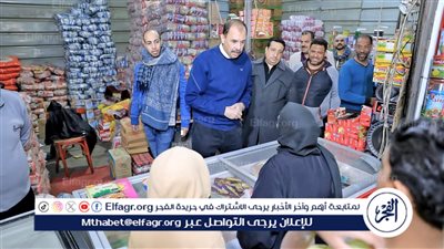 جولة ميدانية لمحافظ سوهاج لمتابعة الوضع العام بالشارع ويلتقي المواطنين