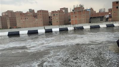 أمطار غزيرة تضرب القليوبية والمحافظة ترفع حالة الطوارئ