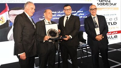 وزير الإسكان: القطاع العقاري يمثل ركيزة أساسية في التنمية الاقتصادية للدولة المصرية