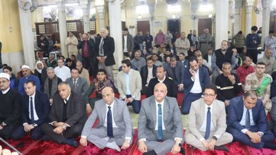 محافظ القليوبية يشهد احتفالية الأوقاف بذكرى العاشر من رمضان بمسجد ناصر ببنها