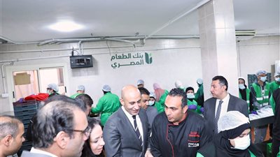 وزيرا التضامن الاجتماعي والتربية والتعليم يزوران مقر بنك الطعام المصري