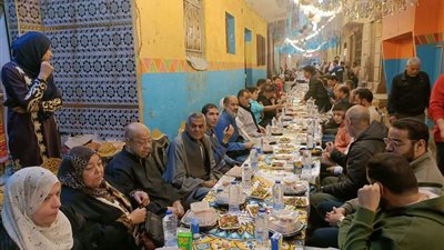 أهالي الشوبك بشبين القناطر ينظمون إفطار جماعي بمشاركة 1500 شخص
