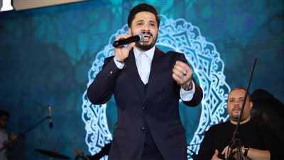 مصطفى حجاج يُشعل أجواء 