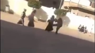 إخلاء سبيل مدير مدرسة ثانوي اعتدى علي طالبتين بالضرب بكفالة 5 آلاف جنيها في البحيرة