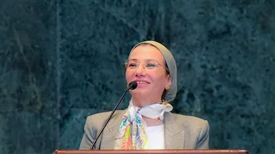 وزيرة البيئة تؤكد: لا وجود لإنشاءات خرسانية مثل فندق أو سور بمنطقة حنكوراب