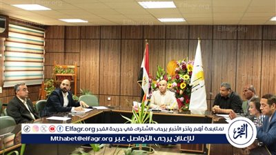 تفاصيل اجتماع مجلس وحدة مكافحة الآفات المنزلية بجامعة أسيوط بعد تشكيله الجديد 