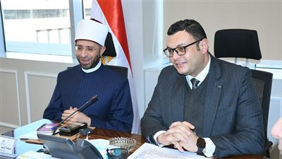 اجتماع بين وزيري الأوقاف والإسكان لبحث التعاون المشترك