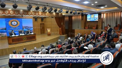 محافظ الدقهلية خلال ترأسه المجلس التنفيذي يشدد على تكثيف حملات رقابة الأسواق والمنافذ والمخابز والتصدي الفوري لمخالفات البناء