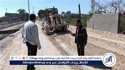 محافظ أسيوط: فرد التربة الزلطية وتوسعة بعدد من شوارع بقرية العونه بساحل سليم تمهيدًا لرصفها 