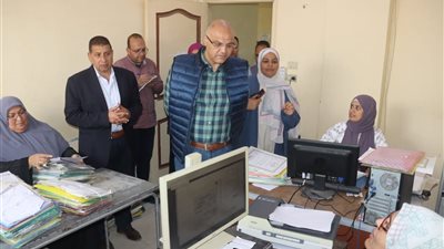 محافظ القليوبية يتفقد سير العمل بالمركز التكنولوجي ولجان التصالُح بكفر شكر