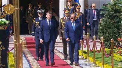 عاجل.. ماكرون يوجه رسالة مؤثرة للسيسي والمصريين قبل مغادرة القاهرة 