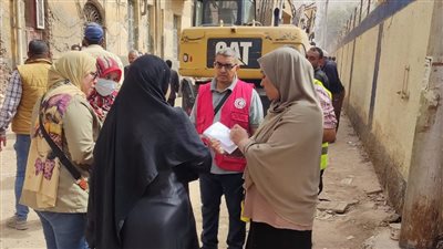 استجابة فورية للهلال الأحمر المصري بحادث عقار أسيوط وإسعاف المصابين