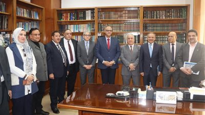 محافظ القليوبية يلتقي رئيس الهيئة الوطنية للصحافة بمطابع الأهرام بقليوب