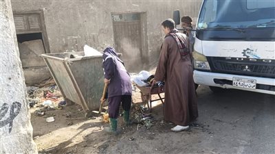 رئيس مركز نجع حمادي: رفع حالة التأهب استعدادًا لعيد القيامة المجيد.. حملات نظافة وتجميل وإنارة بالمدينة والقرى