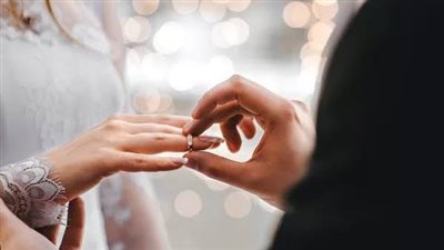 استشاري علاقات أسرية تدعو لتوثيق بنود التفاهم بين الأزواج ضمن وثائق الزواج