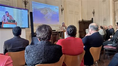 زاهي حواس يفتتح ورشة عمل الرابطة العالمية لعلماء الآثار المصرية 