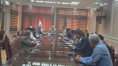 محافظ القليوبية يلتقي مساعد وزير الزراعة لإطلاق معرض الزهور بالقناطر الخيرية